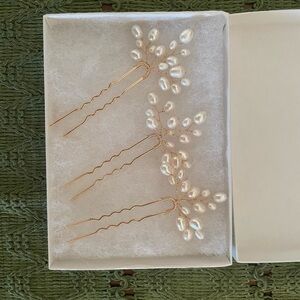 Elegant Pearl Hair Pins